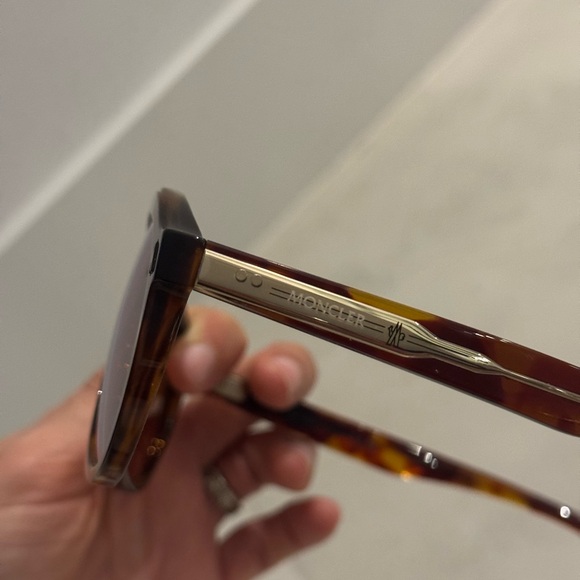 Moncler ME6001 Fhaite Sunglasses - Picture 4 of 6